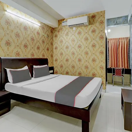 Capital O Champion Lotus Near Mantri Square Mall Bangalore Exterior photo